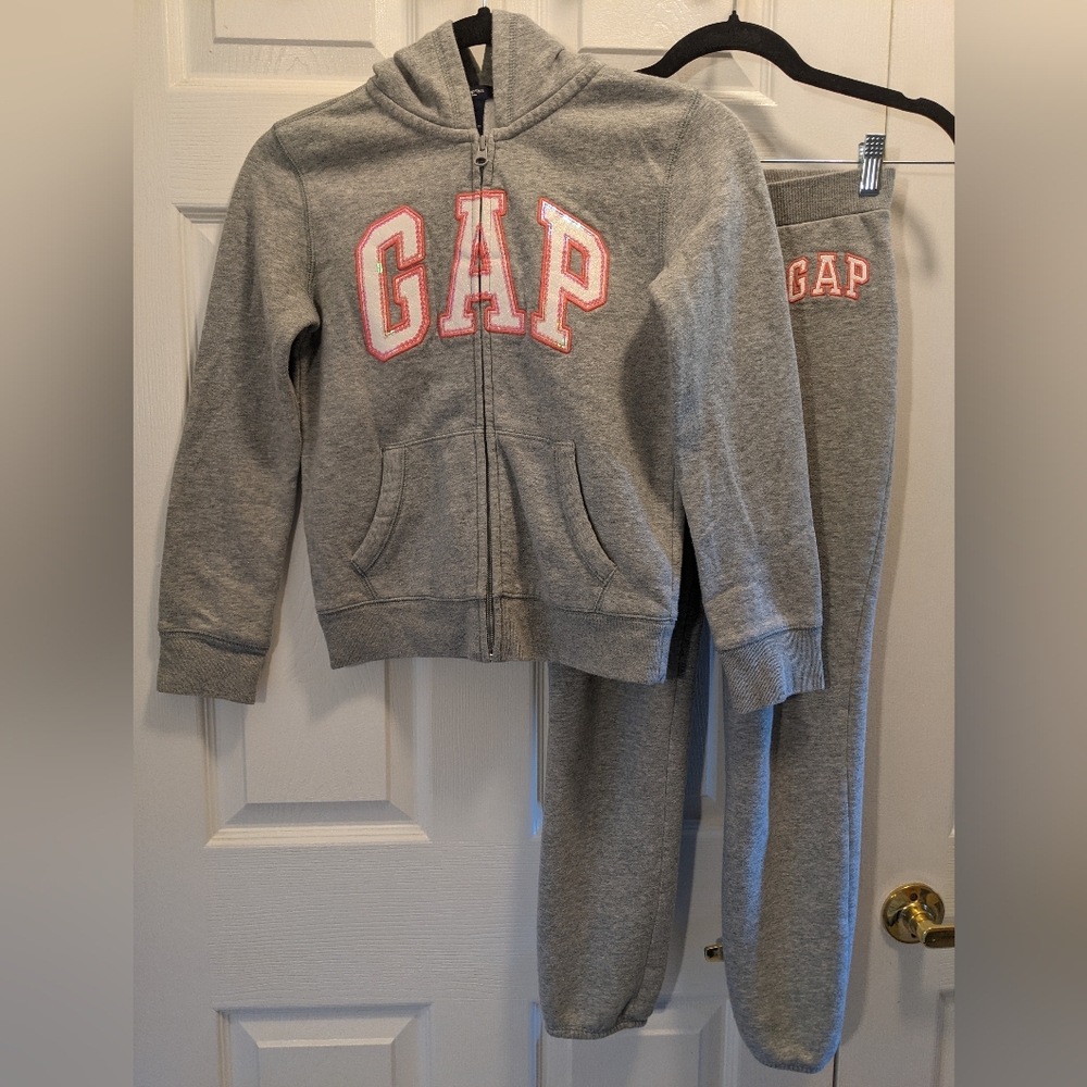 GAP Girls 2-Piece Set Size L (10-11yrs) Grey, White, Peach/Pink. Adorable! EUC.